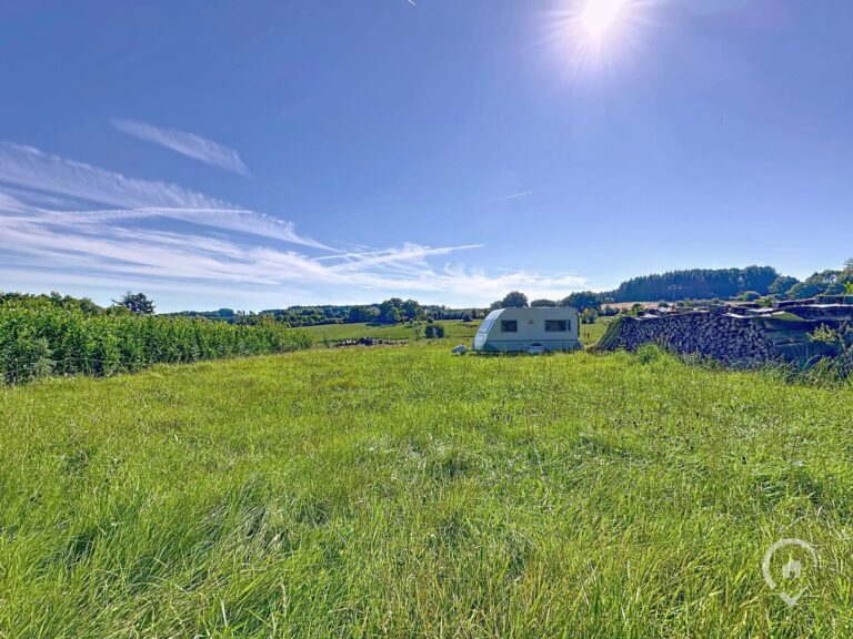 Condrogest - VENDU - Terrain constructible avec superbe vue à vendre à Roy