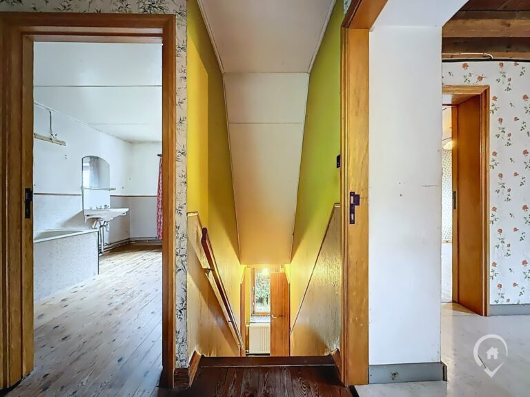 Condrogest - VENDU -Maison 4 façades avec jardin à vendre à Tenneville