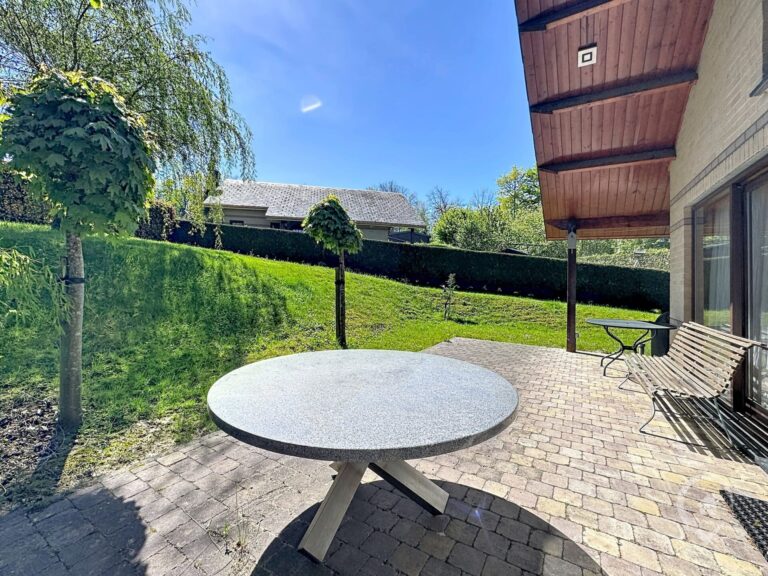 Condrogest - Bungalow avec terrasse plein sud sur les hauteurs de Dinant