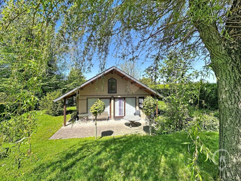 Condrogest - Bungalow avec terrasse plein sud sur les hauteurs de Dinant