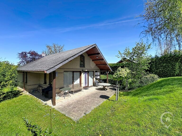 Condrogest - Bungalow avec terrasse plein sud sur les hauteurs de Dinant