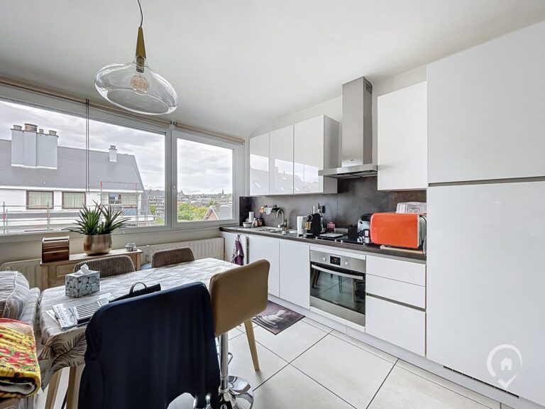 Condrogest - VENDU!! Appartement très lumineux et bien situé à Jambes