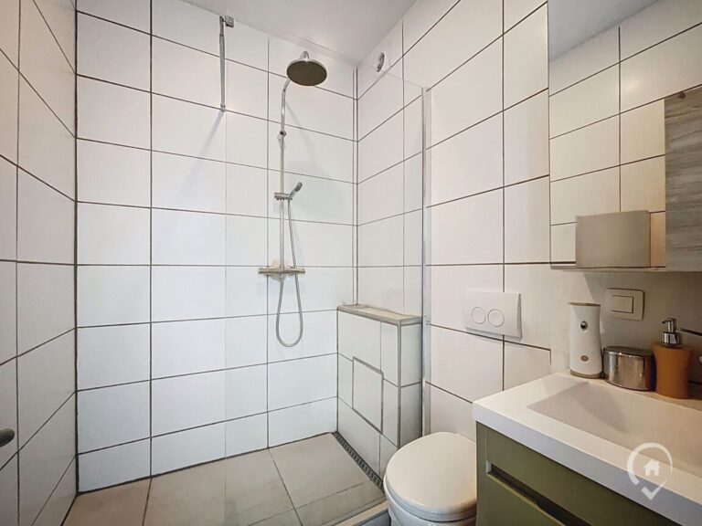 Condrogest - VENDU!! Appartement très lumineux et bien situé à Jambes