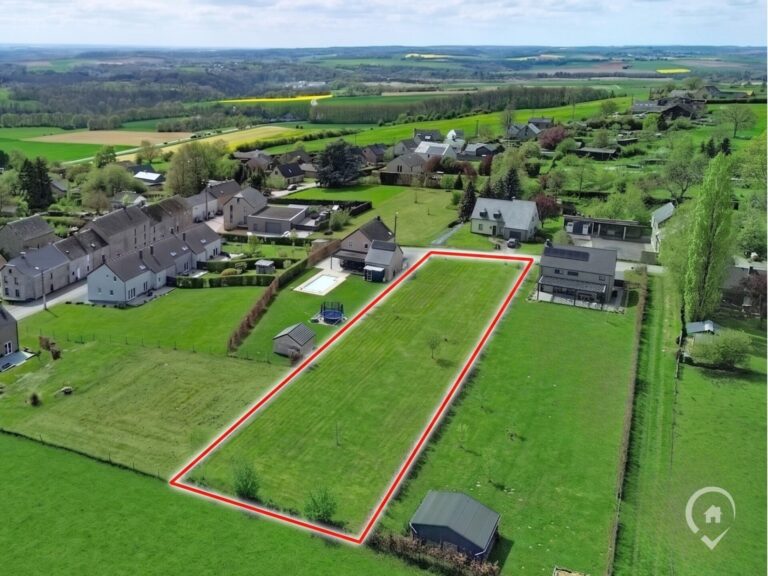 Condrogest - Magnifique parcelle de 18 ares à vendre à Loyers - Dinant