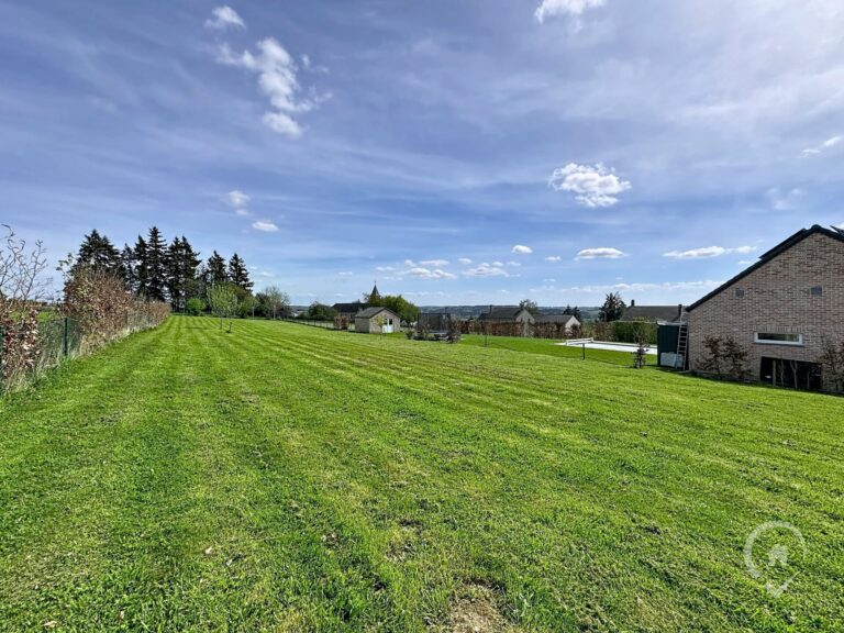 Condrogest - Magnifique parcelle de 18 ares à vendre à Loyers - Dinant