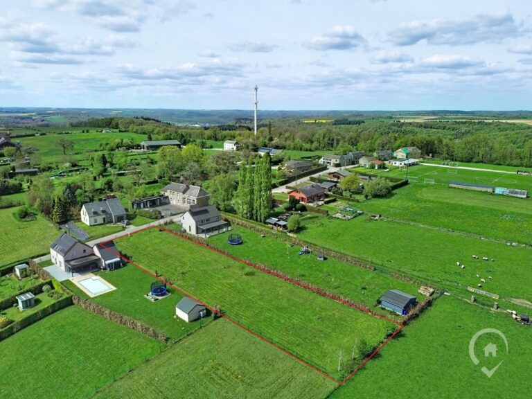 Condrogest - Magnifique parcelle de 18 ares à vendre à Loyers - Dinant