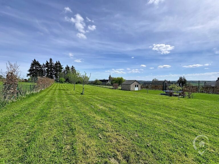 Condrogest - Magnifique parcelle de 18 ares à vendre à Loyers - Dinant