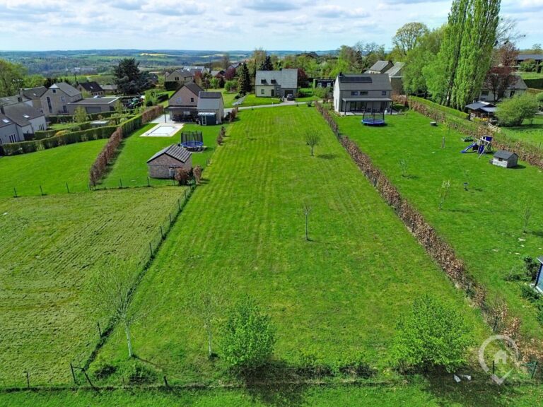 Condrogest - Magnifique parcelle de 18 ares à vendre à Loyers - Dinant