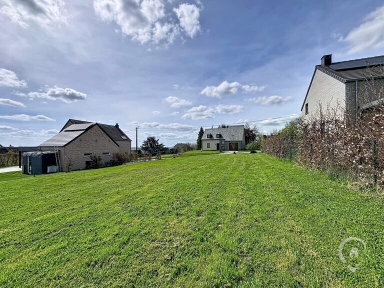 Condrogest - Magnifique parcelle de 18 ares à vendre à Loyers - Dinant