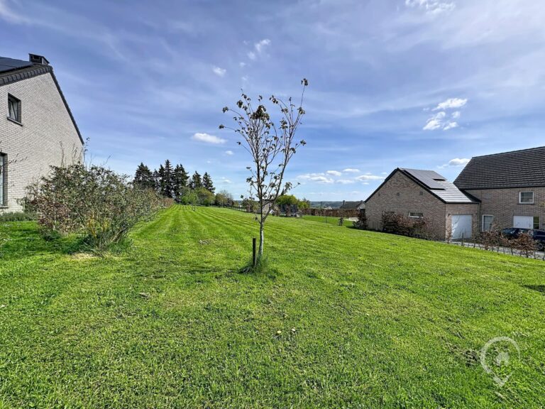 Condrogest - Magnifique parcelle de 18 ares à vendre à Loyers - Dinant