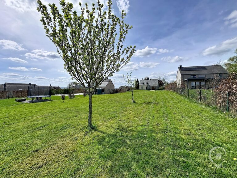 Condrogest - Magnifique parcelle de 18 ares à vendre à Loyers - Dinant