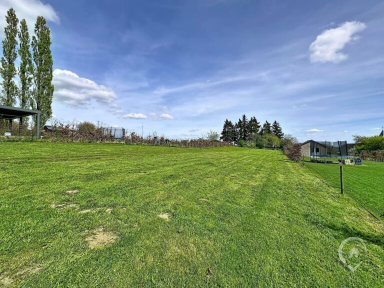 Condrogest - Magnifique parcelle de 18 ares à vendre à Loyers - Dinant