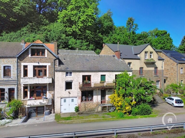Condrogest - Maison composée de 2 unités à vendre, en bord de Meuse