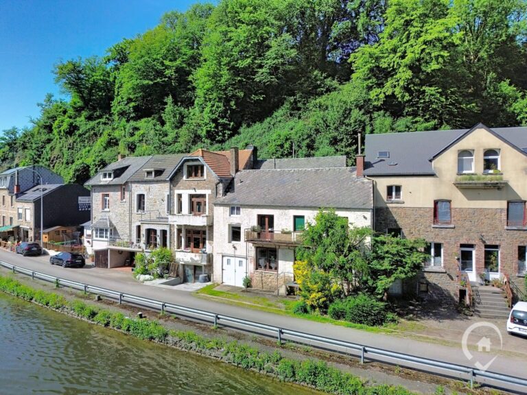 Condrogest - Maison composée de 2 unités à vendre, en bord de Meuse