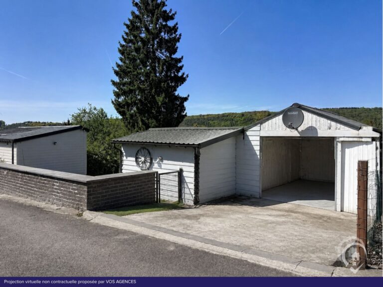 Condrogest - Chalet à rénover à Yvoir dans le domaine de la Gayolle