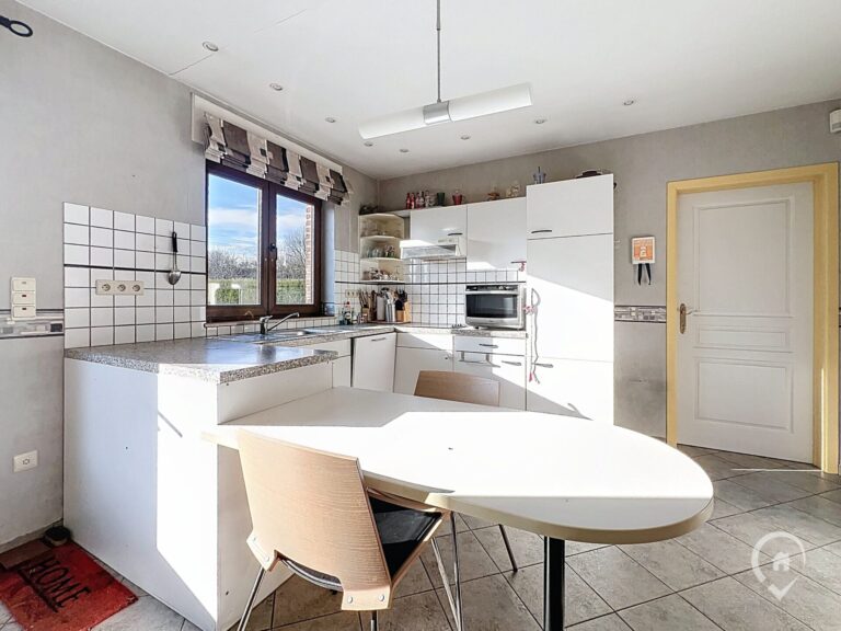 Condrogest - VENDU !!! Villa 4 chambres à vendre à Haversin