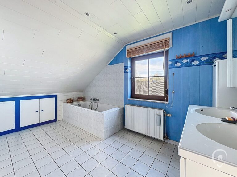 Condrogest - VENDU !!! Villa 4 chambres à vendre à Haversin