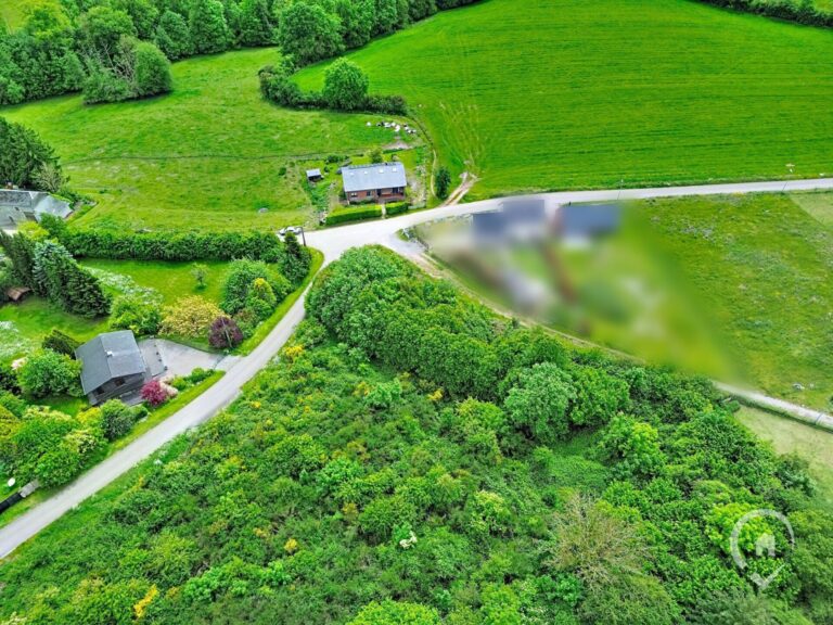Condrogest - Terrain à vendre avec vue dégagée à Dinant