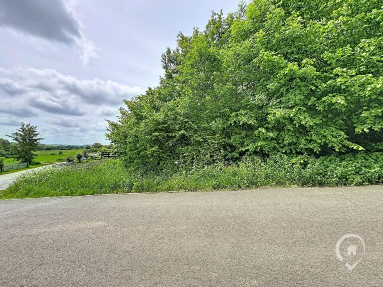 Condrogest - Terrain à vendre avec vue dégagée à Dinant