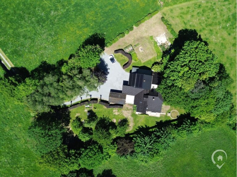 Condrogest - Villa d'architecte 5 chambres à vendre à Havelange - Ossogne