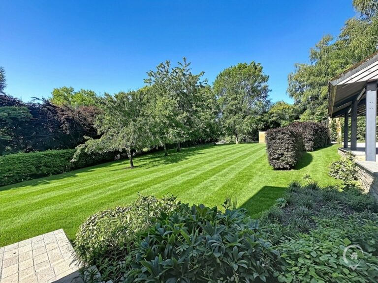 Condrogest - Villa d'architecte 5 chambres à vendre à Havelange - Ossogne