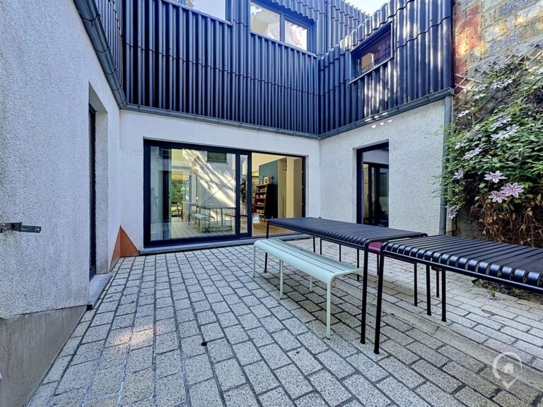 Condrogest - Villa d'architecte 5 chambres à vendre à Havelange - Ossogne