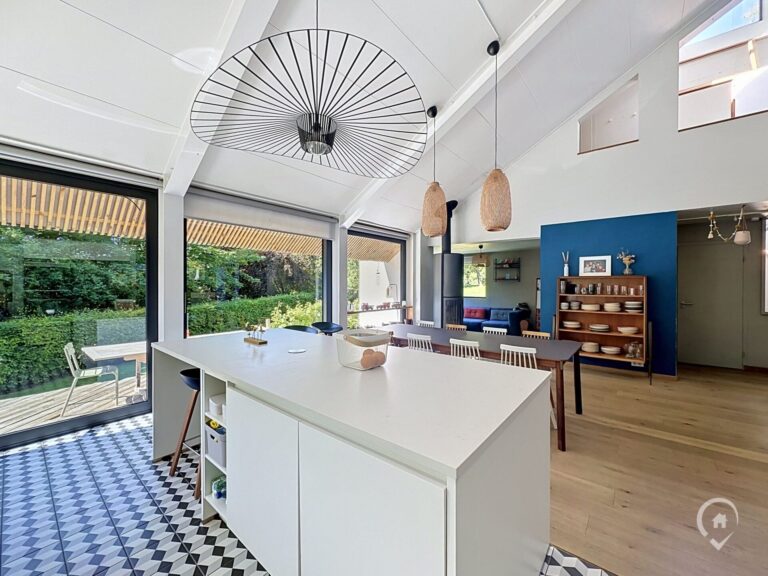 Condrogest - Villa d'architecte 5 chambres à vendre à Havelange - Ossogne