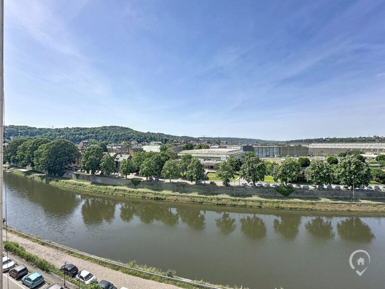 Condrogest - SOUS OPTION !!! Appartement à Namur 3 chambres avec vue sur Sambre