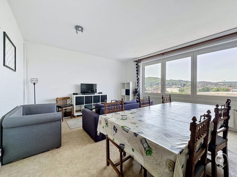 Condrogest - SOUS OPTION !!! Appartement à Namur 3 chambres avec vue sur Sambre