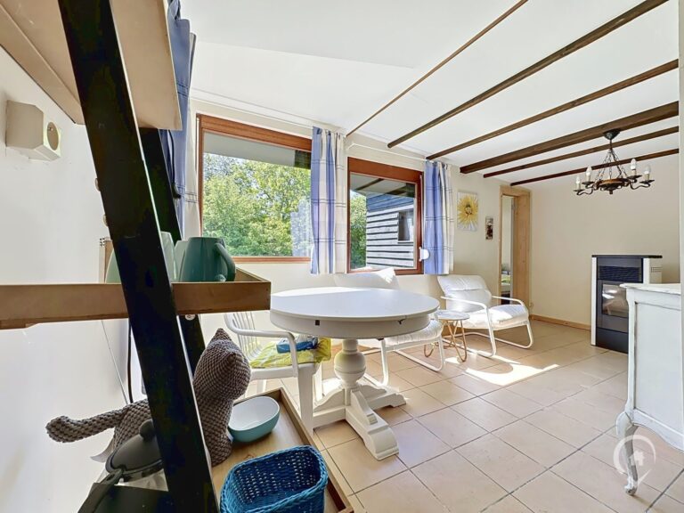 Condrogest - SOUS OPTION !!! Chalet au calme 1 chambre à vendre à Somal