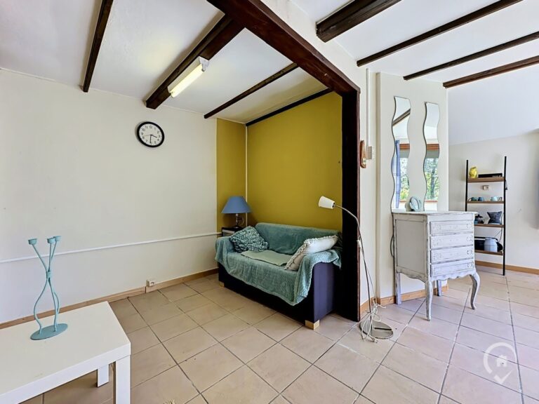 Condrogest - SOUS OPTION !!! Chalet au calme 1 chambre à vendre à Somal