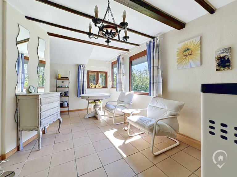 Condrogest - SOUS OPTION !!! Chalet au calme 1 chambre à vendre à Somal