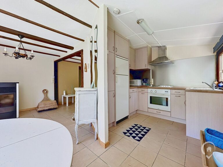 Condrogest - SOUS OPTION !!! Chalet au calme 1 chambre à vendre à Somal