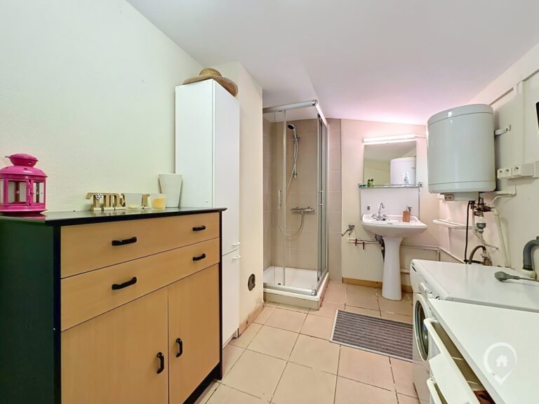 Condrogest - SOUS OPTION !!! Chalet au calme 1 chambre à vendre à Somal