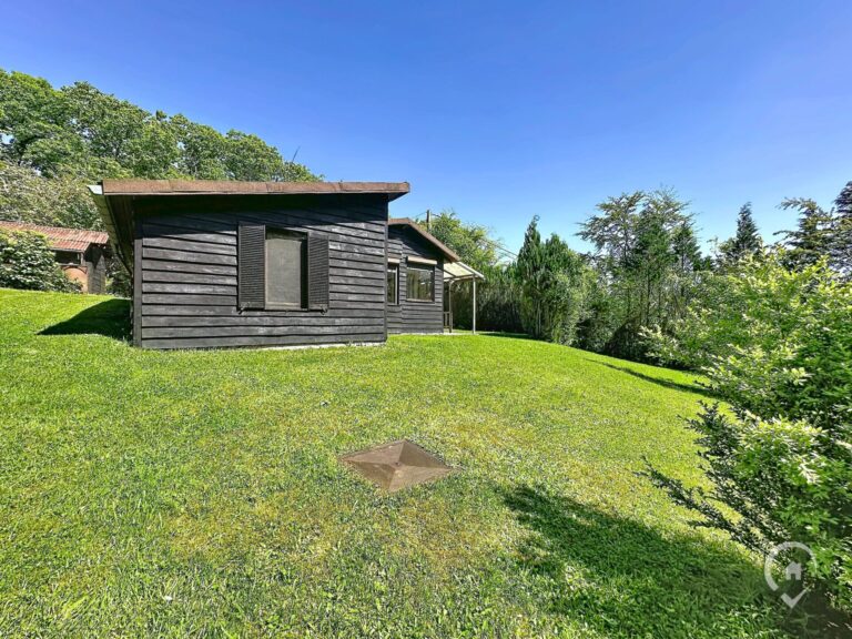Condrogest - SOUS OPTION !!! Chalet au calme 1 chambre à vendre à Somal