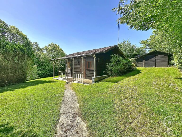 Condrogest - SOUS OPTION !!! Chalet au calme 1 chambre à vendre à Somal