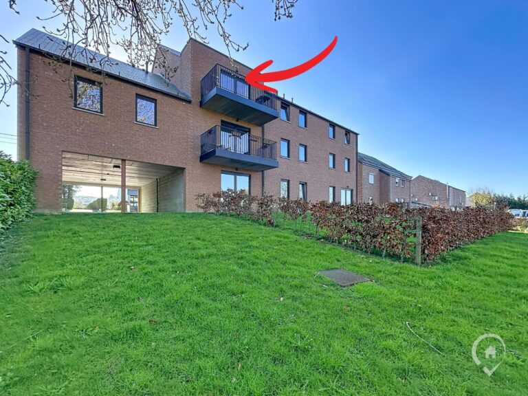 Condrogest - SOUS OPTION !!! Superbe appartement lumineux 2 chambres à vendre à Marloie