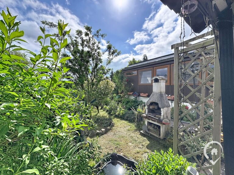 Condrogest - Chalet 1 chambre à vendre à Hastière