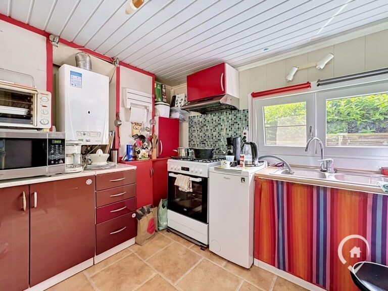 Condrogest - Chalet 1 chambre à vendre à Hastière