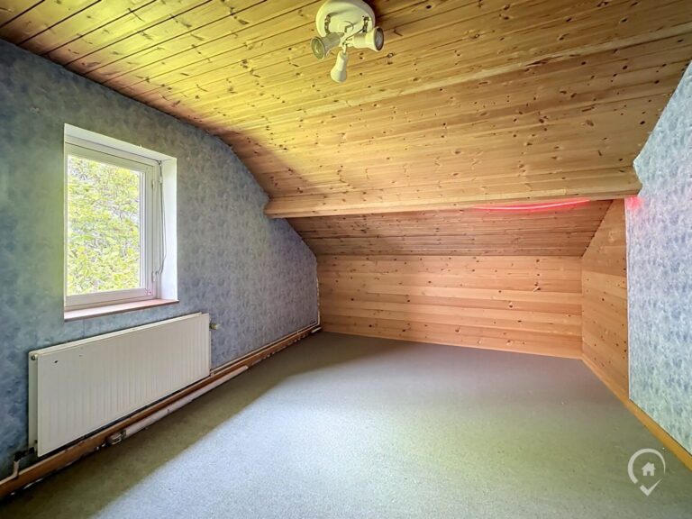 Condrogest - Maison 5 chambres sur 9 ares à vendre à Assesse
