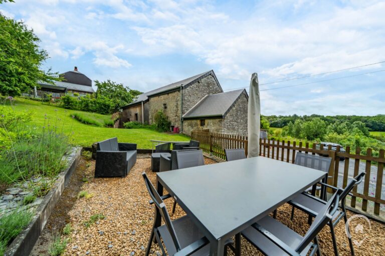 Condrogest - Gîte meublé 4 chambres à vendre à Awagne