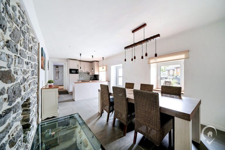 Condrogest - Gîte meublé 4 chambres à vendre à Awagne