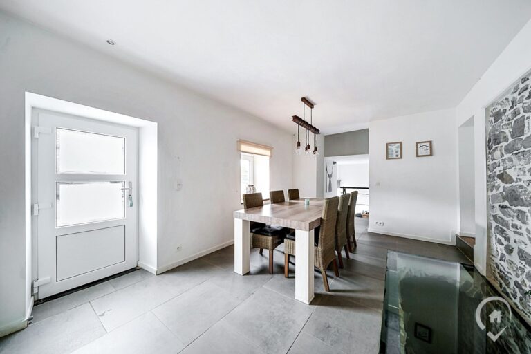 Condrogest - Gîte meublé 4 chambres à vendre à Awagne
