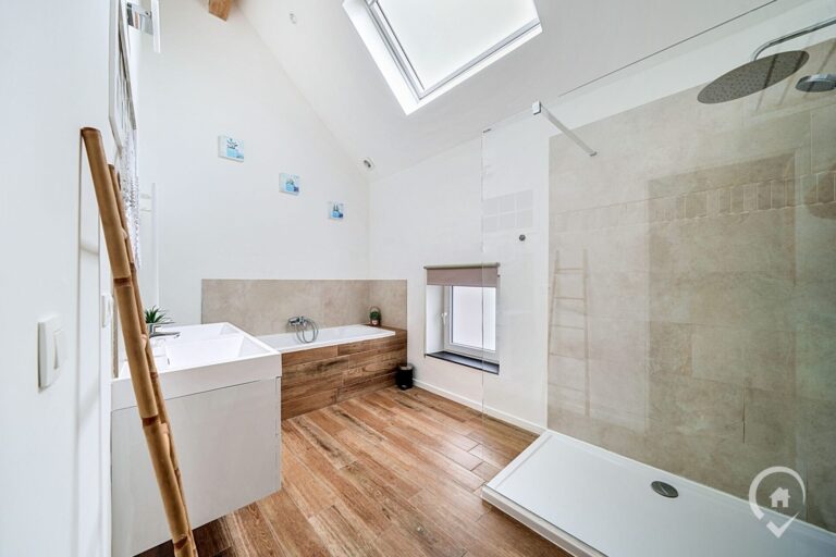 Condrogest - Gîte meublé 4 chambres à vendre à Awagne