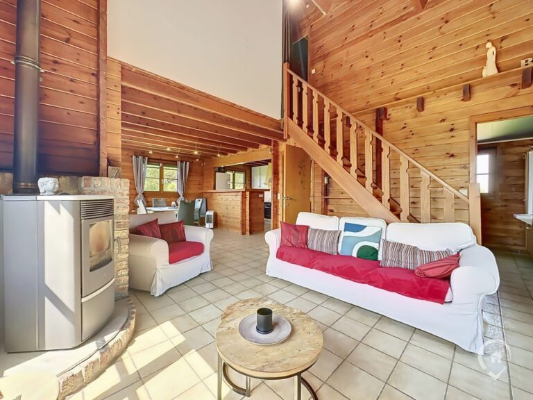 Condrogest - SOUS OPTION !!! Chalet au calme en zone d'habitat à vendre à Forzée