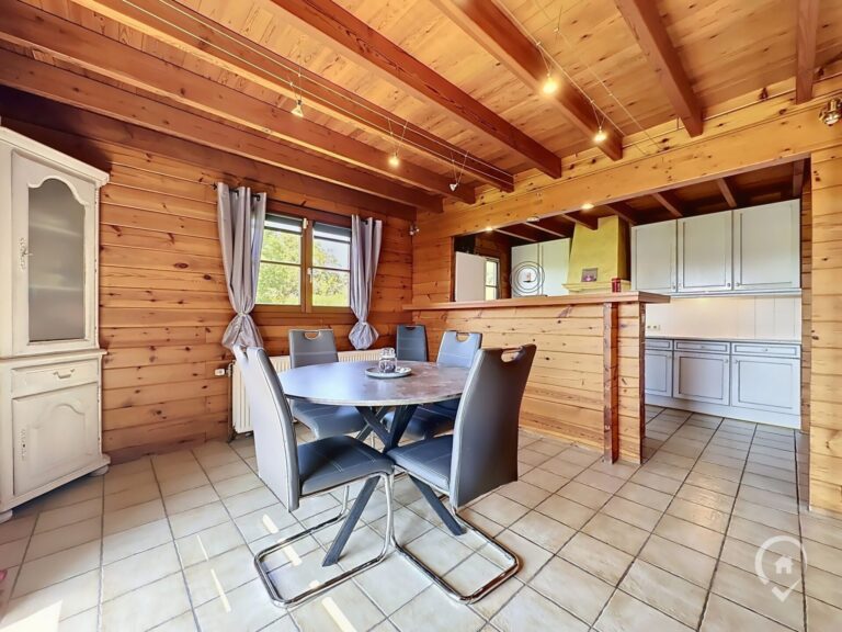 Condrogest - SOUS OPTION !!! Chalet au calme en zone d'habitat à vendre à Forzée