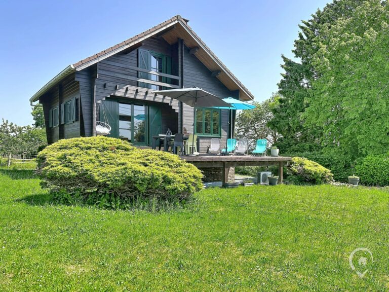 Condrogest - SOUS OPTION !!! Chalet au calme en zone d'habitat à vendre à Forzée