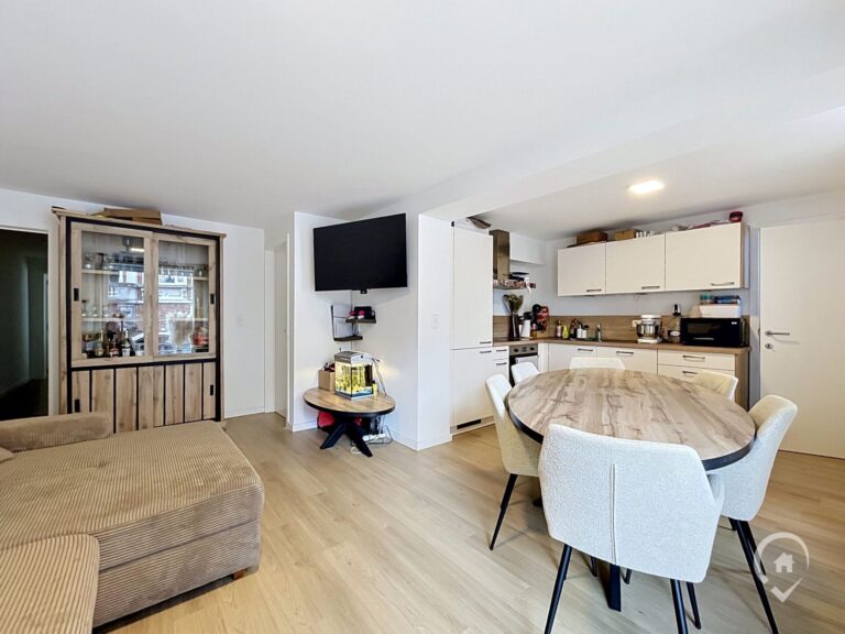 Condrogest - Appartement 2 chambres à louer au centre de Marche SOUS OPTION