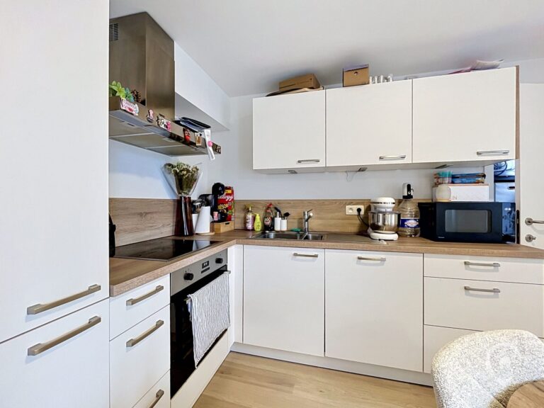 Condrogest - Appartement 2 chambres à louer au centre de Marche SOUS OPTION