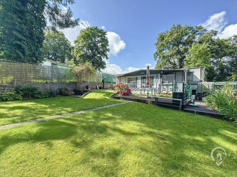 Condrogest - Caravane résidentielle 2 chambres à vendre à Hastière